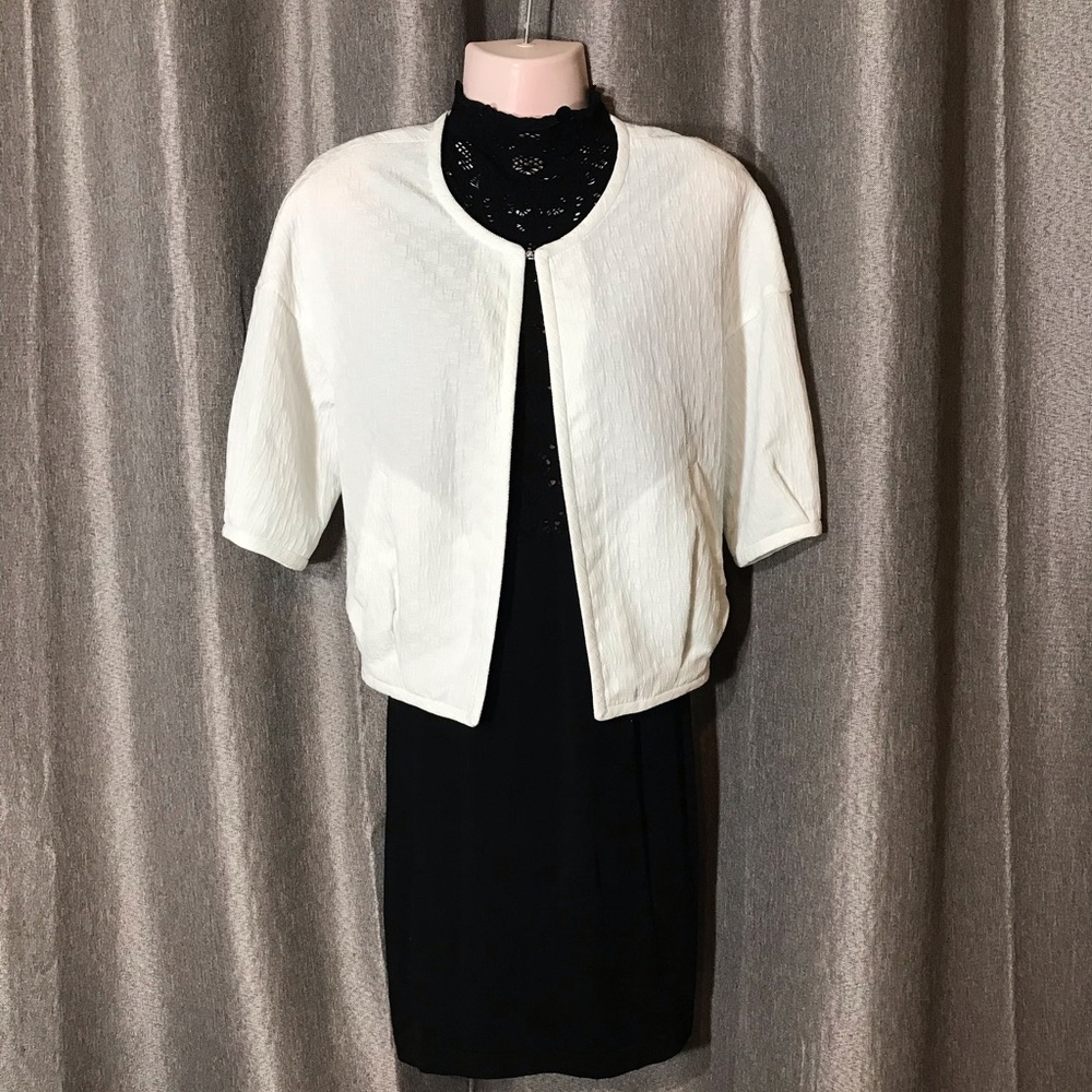 iRoo Off White Quarter Sleeve Oversize Cardigan